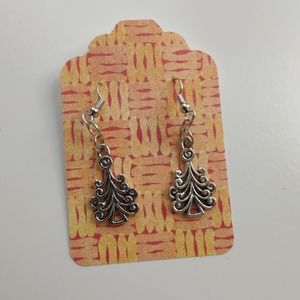 💝 FREE with Purchase - Silver Boho Earrings